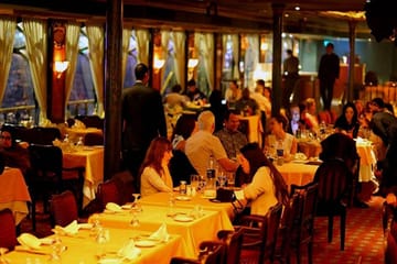 Nile Dinner Cruise in Cairo with Buffet and Live Entertainment