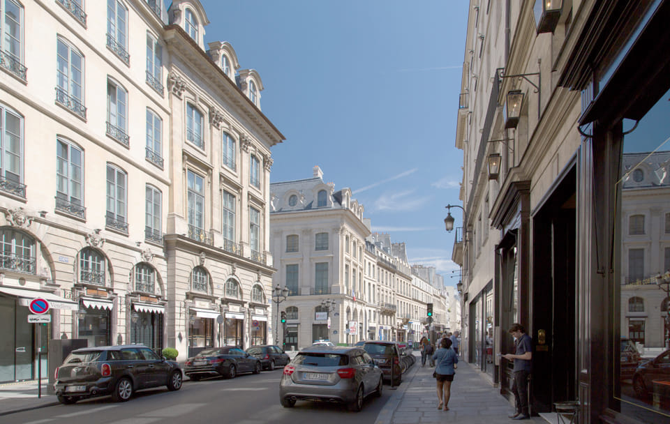 Shopping Tour of Rue Saint-Honoré in Paris