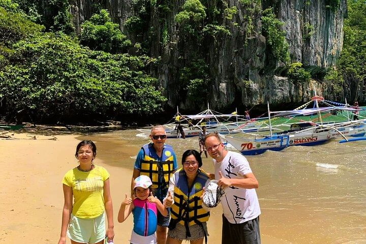 Private Underground River Tour from El Nido to Puerto Princesa
