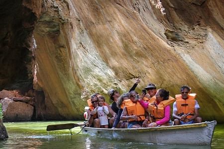 Xingó Canyon Adventure: Explore the Stunning São Francisco River