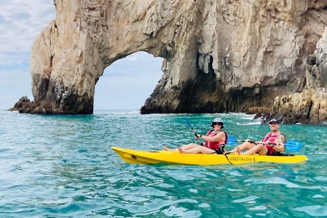 Private Cabo Arch Kayak & Snorkel Tour for 4 Guests 9