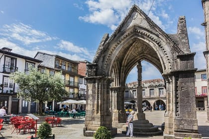 Guimarães: Half Day Private Tour from Porto