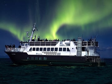Hunting the northern lights on the North Atlantic ocean is an amazing experience
