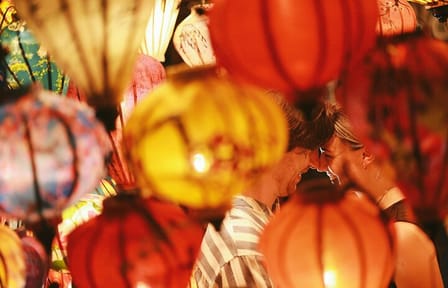 Hoi An Romantic Boat Proposal & Photoshoot Experience