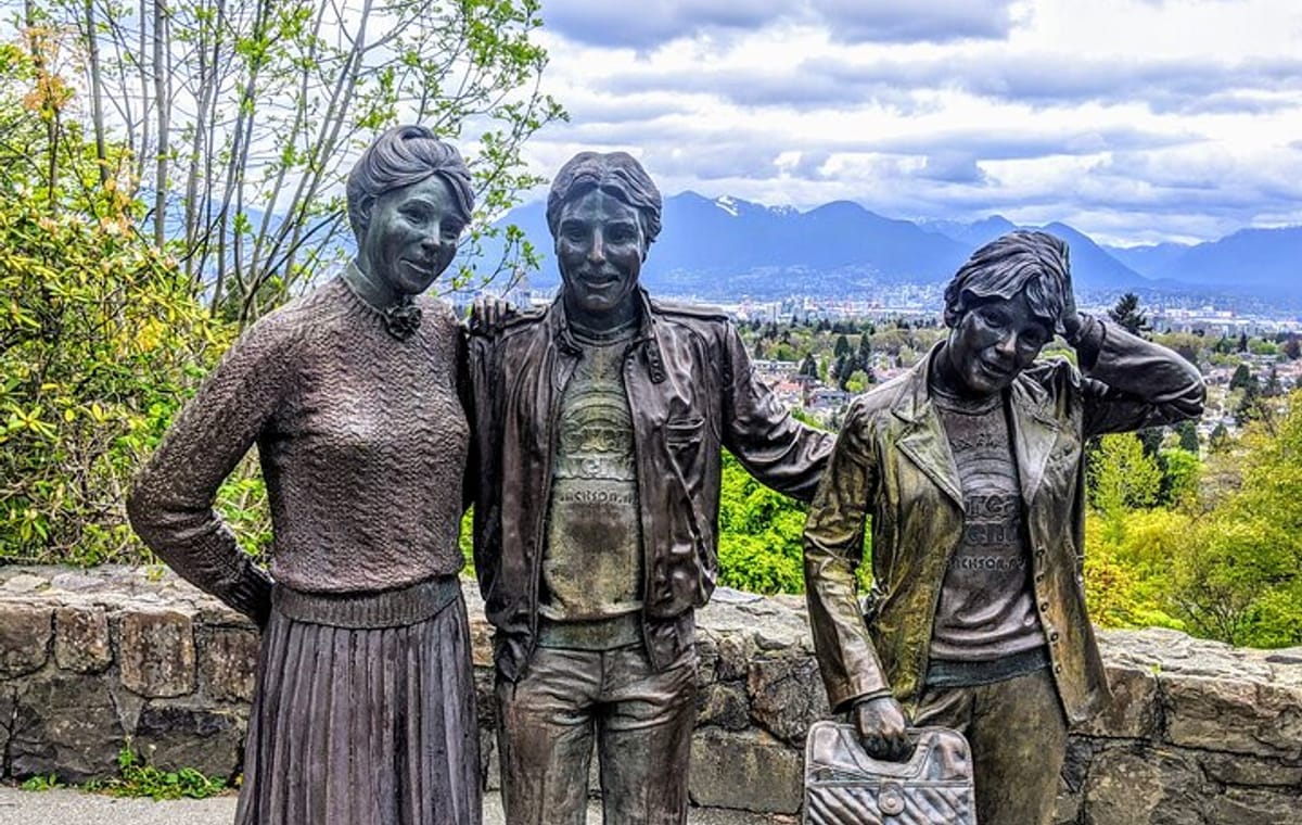 Vancouver City Private Tour with Taste of India