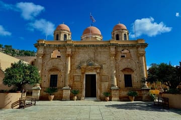 Private Tour of Seitan Limania and Zorbas Beach in Chania