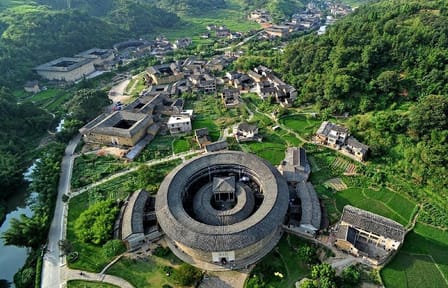 Private Day Tour of Hongkeng Tulou and Yunshuiyao Village