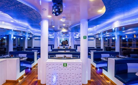 Dubai Marina Dhow Dinner Cruise with Live Music Experience