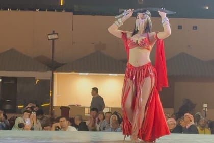 Dubai Premium Desert Safari – Red Dunes, Camel Ride & BBQ Dinner