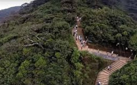 Day Trek to Adam's Peak from Kandy, Sri Lanka