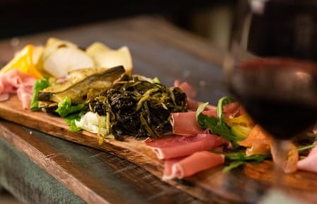 Walking Food Tour of Vatican Museums and Neighborhood