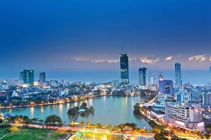 Colombo International Airport (CMB) to Colombo City Private Transfer 4