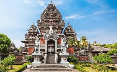 Private Half-Day City Tour of Central Jakarta Highlights