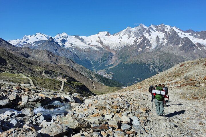 4 Days Swiss Alps Tour Zermatt, Jungfrau Region and Hidden Gems