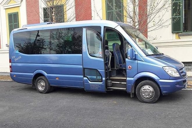 Minibus Mercedes Benz Sprinter 20 seater