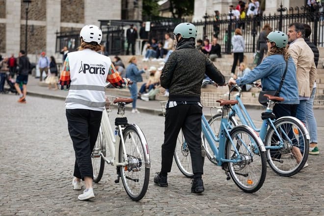 Electric bike rental in Paris