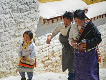 7-Day Lhasa, Nyingchi, and Bome Tour