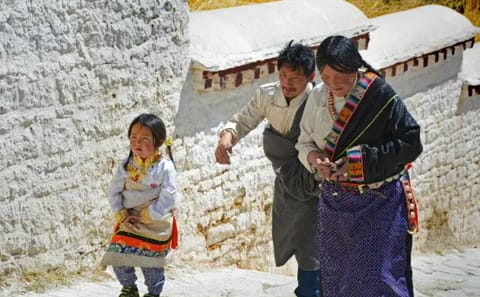 7-Day Nature and Sightseeing Tour in Lhasa, Tibet