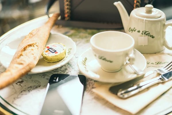 Private Full Day Tour in Paris with Indian Meal from CDG Airport