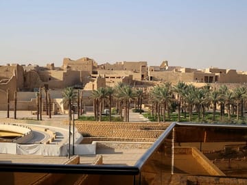 3-Day Tour: Edge of the World, City tour and Red Sand from Riyadh