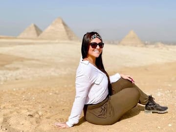 Private Tour of Giza Pyramids and Sphinx with Lunch