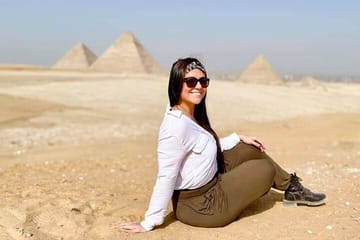 Private Tour of Giza Pyramids and Sphinx with Lunch