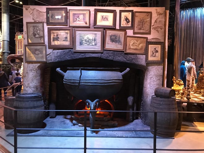  Harry Potter Studios and Walking Tour of London Film Locations photo 5