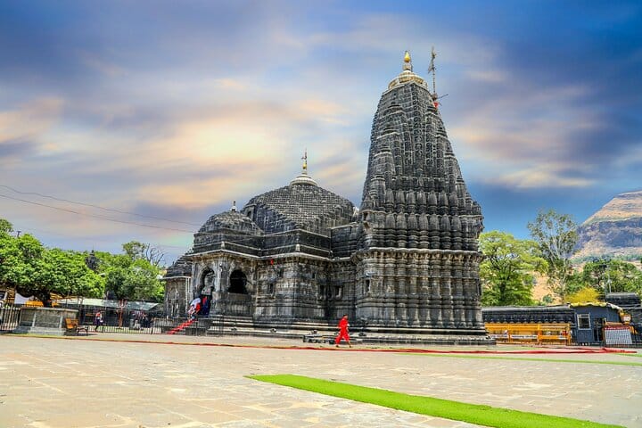 Aurangabad to Vadodara: Explore the Man-made Wonder of India