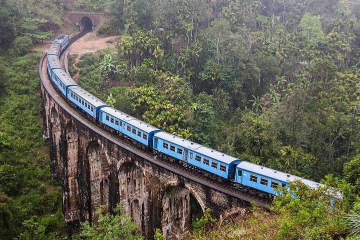 Every Corner a Story | 7 Days