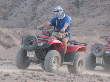 Quad Bike Adventure in the Hurghada Desert, Egypt