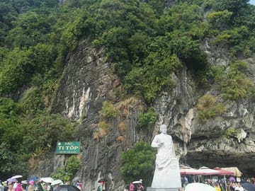 2 Days 1 Night Halong Bay Classic Cruise for Budget Travelers