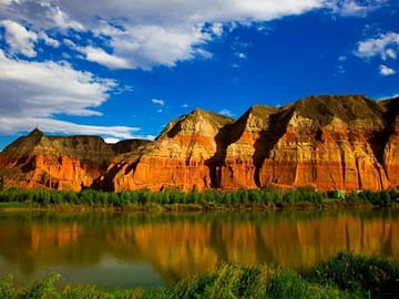 Lanzhou: Liujia Gorge & Binglingsi Grottoes Private Tour