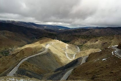 Moroccan Desert Luxury Small-Group Tour with Private Stay