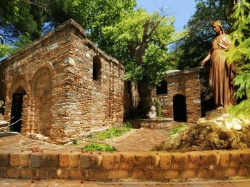Ephesus Small Group Tour from Kuşadası with Lunch