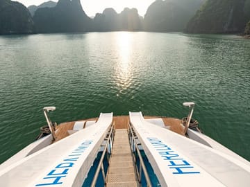Luxury Day Cruise in Ha Long Bay and Lan Ha Bay