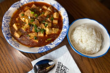Evening Food Tour of Kunming's Local Cuisine with Guide