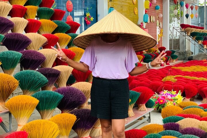 Hanoi Incense Village And Hat-Making And Lacquer Art Tour 7