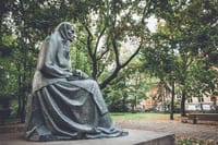 Vilnius: The Women of Vilnius 2-Hour Tour 4