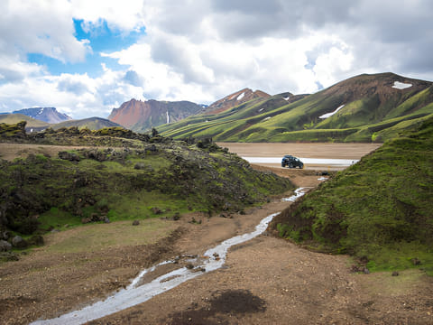 Private Landmannalaugar Super Jeep 4x4 Tour from Reykjavik - Highland Escape