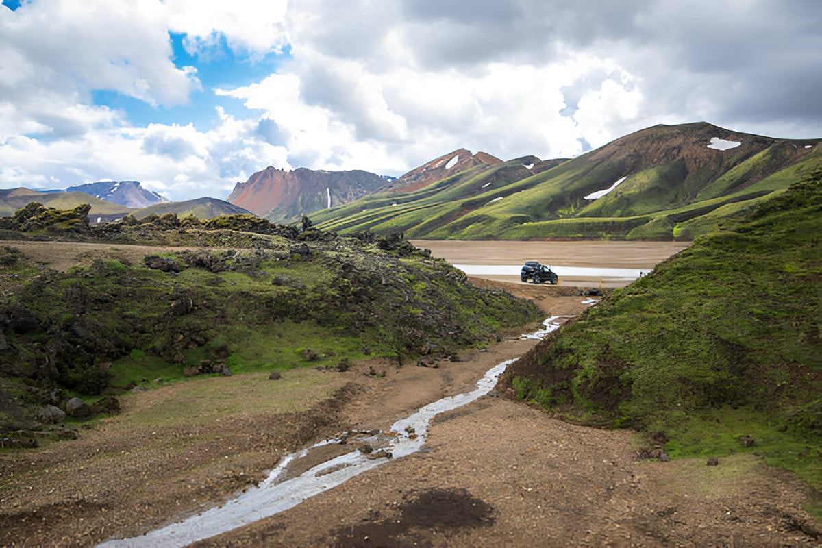 Private Landmannalaugar Super Jeep 4x4 Tour from Reykjavik - Highland Escape, by Nordur Travel Services
