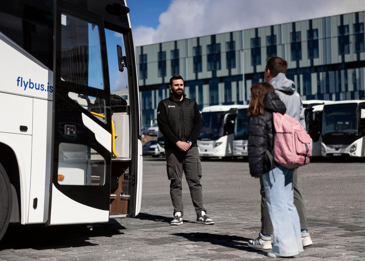 Flybus - BSI to Airport 6