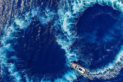 5 Hour Private Cruise Mykonos – South Coast – Glamorous Side