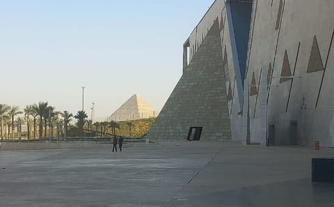 GEM and Iconic Cairo Museums Full-Day Tour