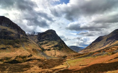 6-Day Adventure Tour of Isle of Skye and Outer Hebrides
