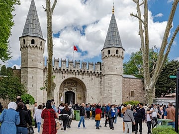 Istanbul Old City Tour: Hagia Sophia, Topkapi Palace, Blue Mosque