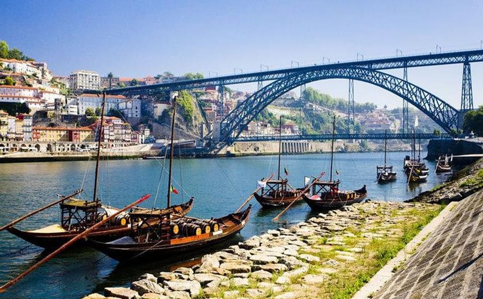 Six Bridges Cruise on the Douro River from Vila Nova de Gaia