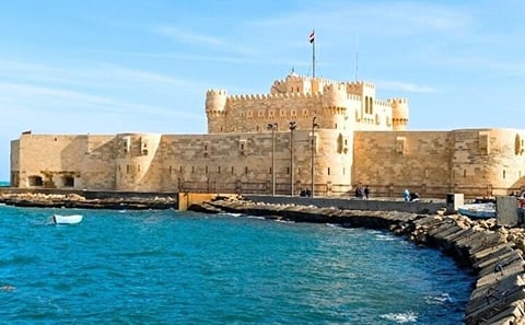Alexandria Day Tour from Cairo – Catacombs, Citadel & Library