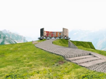 Private Day Tour from Tbilisi to Ananuri and Gudauri