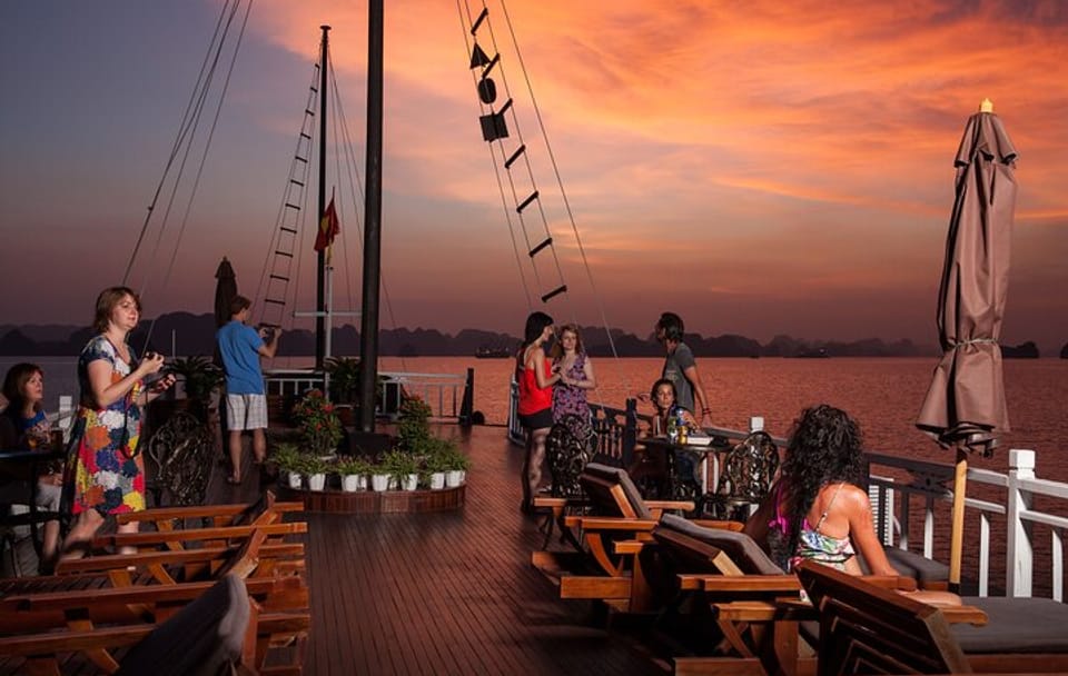 Overnight Cruise Tour in Bai Tu Long Bay from Hanoi