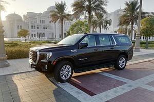  Dubai Luxurious Car Half-Day Tour with Driver 